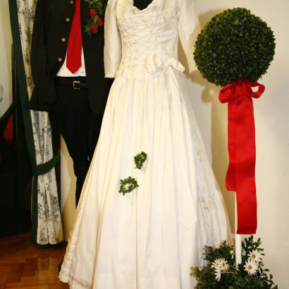 Brautdirndl
