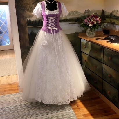 Hochzeitsdirndl